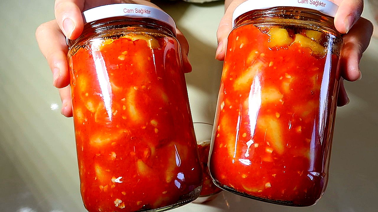 Консервируем на зиму ОСТРЫЙ ПЕРЧИК. Многие просили этот рецепт. смотреть онлайн