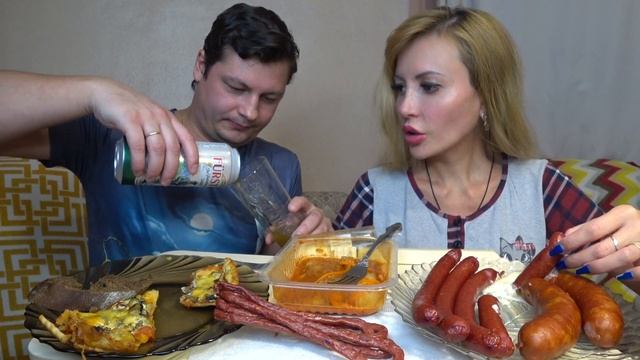 Мукбанг ПЕРВЫЙ РАЗ пробуем КИМЧИ! ? Острота и ВКУСНОТА на столе ?? Пицца и КОЛБАСКИ! ?? смотреть онлайн