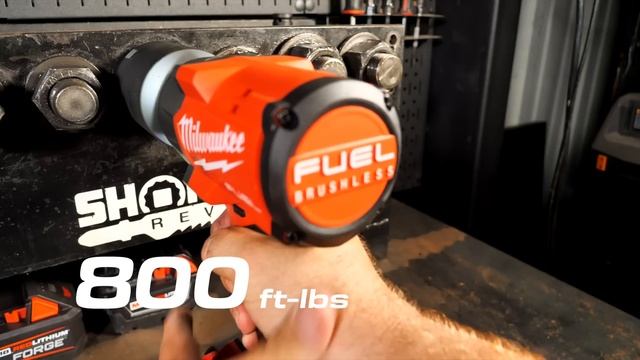 NEW Milwaukee 2967 M18 FUEL High Torque Impact Wrench Review смотреть онлайн