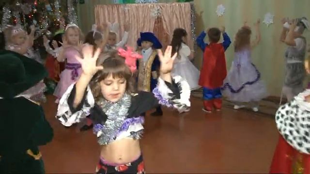 Новогодний утренник# 2015# детсад СКАЗКА# часть 1 смотреть онлайн