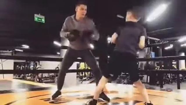 Come On Gym, фитнес-клуб - отработка ударов смотреть онлайн