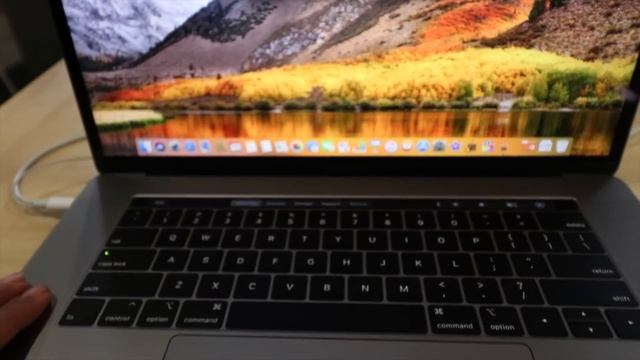 MACBOOK PRO 2017 vs MACBOOK PRO 2018 смотреть онлайн