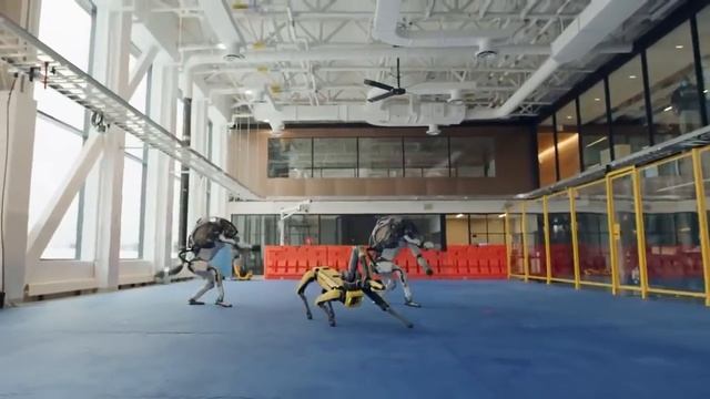 Check out Boston Dynamic's ATLAS robots dancing to The Contours - “Do You Love Me”. смотреть онлайн