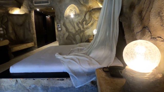 CAVES BEACH RESORT - HURGHADA - ROOM TOUR смотреть онлайн