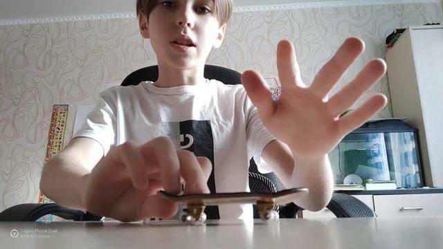 Как сделать кикфлип на фингерборде смотреть онлайн