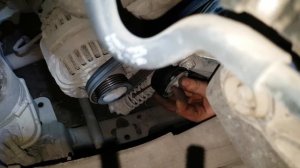 OPEL ASTRA G. Шумит натяжитель генератора или как заменить ролик