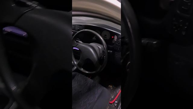 Mitsubishi Mirage V звук выхлопа