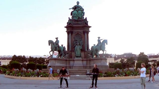 Дует КИЇ - Моцарт - увертюра до опери "Весілля Фігаро" смотреть онлайн