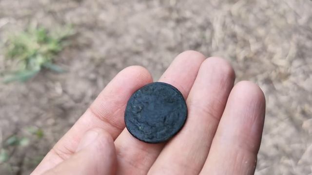 РАСТАЩИЛИ ПЛУГОМ РЫНОК 18 ВЕКА! НЕ УСПЕВАЛ СОБИРАТЬ МОНЕТЫ. Коп поиск монет металлоискателем.Часть смотреть онлайн