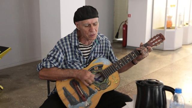 День рождения Пушкина в Балашихинской галерее, бард Александр Якшин