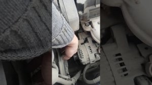 Замена ремня навесного оборудования Peugeot 307