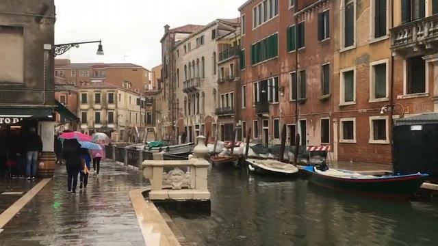 Самые крутые вечеринки в мире. Карнавал в Рио-де-Жанейро. Венецианский карнавал. Марди-Гра смотреть онлайн