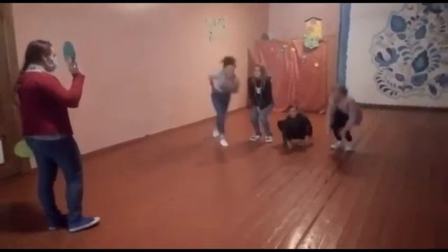 Красный , желтый , зеленый смотреть онлайн