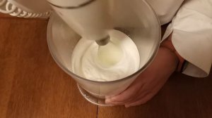 Взбиваю сливки в масло!