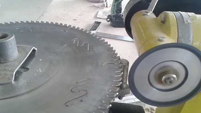 заточка дисковой пилы - работает корвет 472 смотреть онлайн