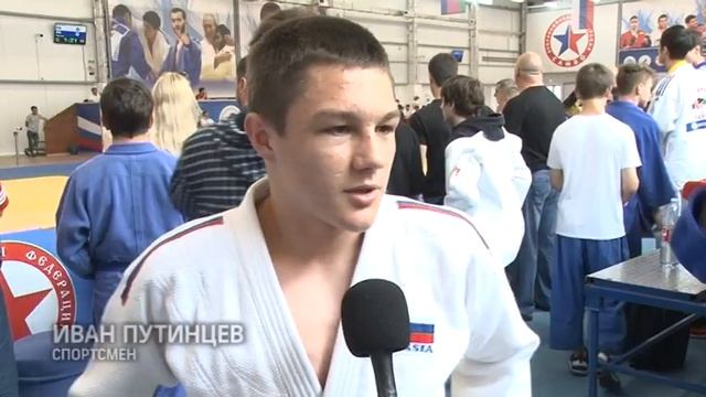 На Первенство края по дзюдо в Армавир приехали около 400 спортсменов смотреть онлайн