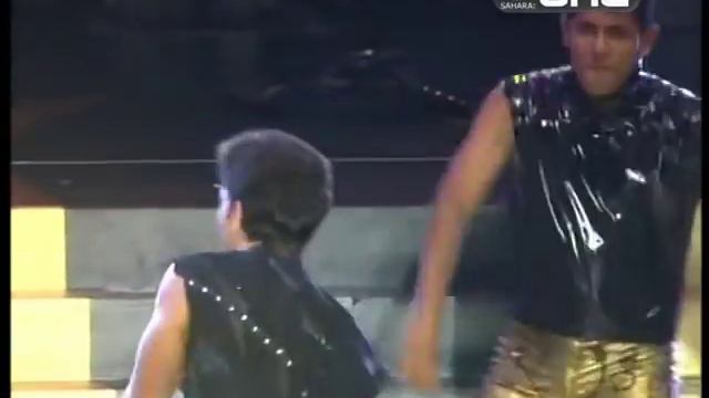Hrithik Roshan Stage Performance || iconic moves|| Ek Pal Ka Jeena смотреть онлайн