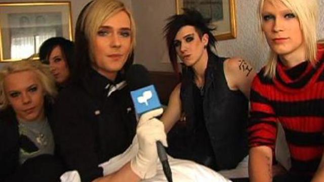 Buzznet Gets In Bed With Cinema Bizarre And Talks Lady GaGa смотреть онлайн