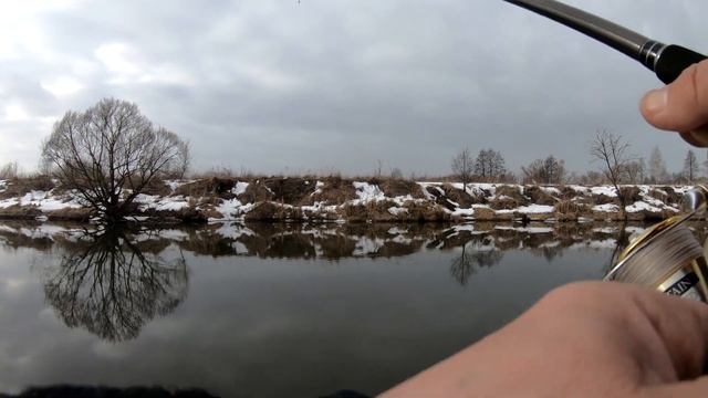 Рыбалка на Упе в марте. КРУПНЫЕ ЩУКИ малых рек. смотреть онлайн