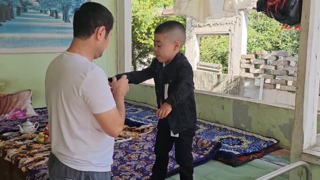 Алибобони Онаси Буваси ва ука синглиси Канака инсонлар.. смотреть онлайн