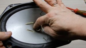 Хрипят динамики, как отремонтировать автомобильные динамики своими руками. Простой ремонт.