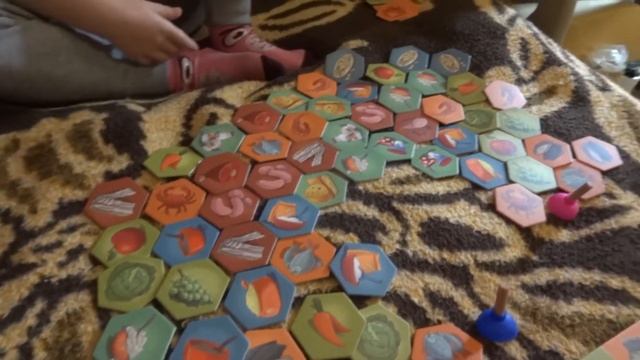 Как играть в настольную игру Фуд Квест смотреть онлайн