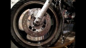 Обслуживание дисковой тормозной системы на скутере