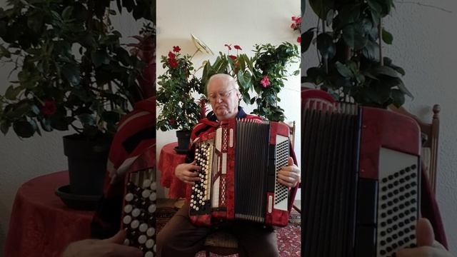 Тройка мчится. Молдавская мелодия. смотреть онлайн