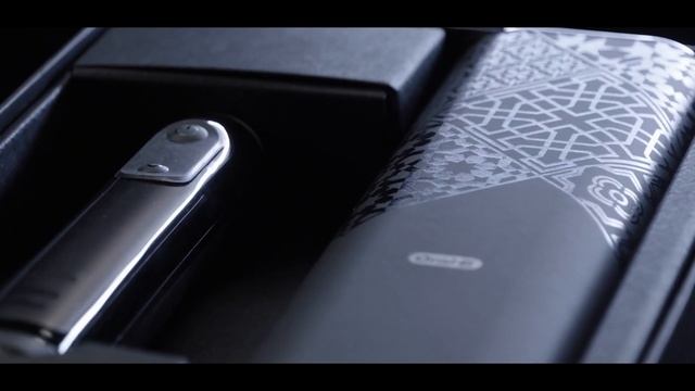 Электрическая зубная щетка Oral-B Genius X Luxe Edition Серый Антрацит смотреть онлайн