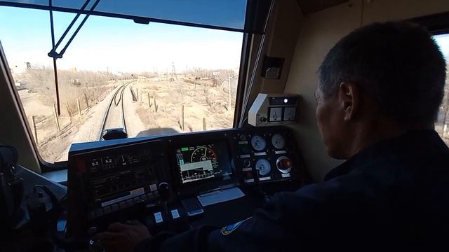 Осваиваем прибытие на боковой на автоведении. (Для для машинистовТЭП33А .) смотреть онлайн