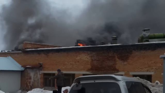 Пожар в бердске. Горит уют. смотреть онлайн