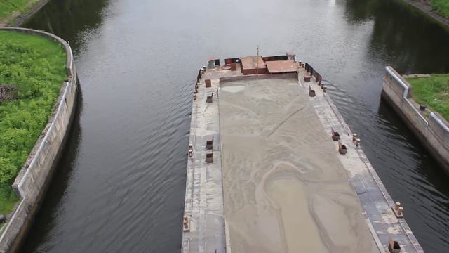 Прохождение шлюза №7 Канала имени Москвы смотреть онлайн