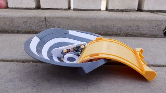 Finger Skateboard | Tech Deck World Tour Square Robert - Bajac | Finger Boarding | Flick Trix смотреть онлайн