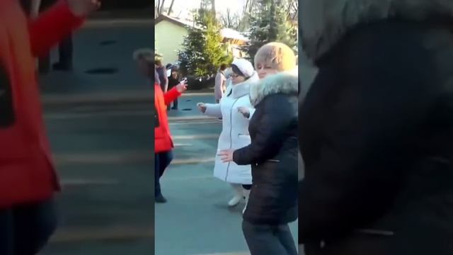 Kharkiv Харьков Танцы Парк Горького 2022 смотреть онлайн