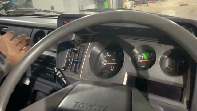 ПОЛНЫЙ ОБЗОР TOYOTA DYNA 200, 1994 г.в. (Тойота Дюна 200). Тест-драйв на грузовике Тойота Дюна 200. смотреть онлайн