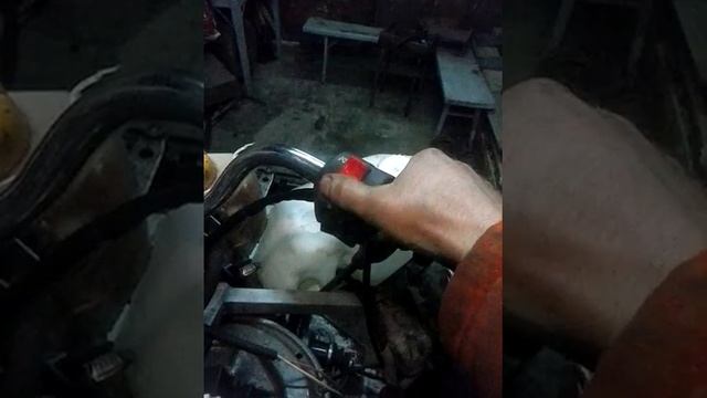 Подключил рулевые кнопки через релюшки смотреть онлайн