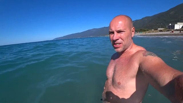 Стоит ли ехать в Абхазию в октябре смотреть онлайн