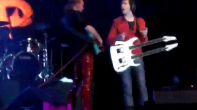 MR.BIG Paul Gilbert & Billy Sheehan Solo Guitar & Bass Java Rockin' Land 2009 смотреть онлайн