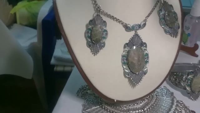 Горы сокровищ! Красивые украшения. На выставке камней и украшений в Киеве 2019. Что продают. смотреть онлайн