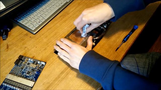 Gigabyte GTX580 SOC Repaste