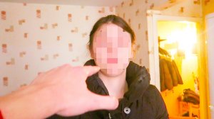 Мама школьника ВЫБИЛА мне дверь ! Вызвал полицию.