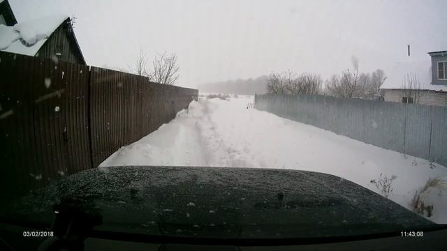 Land Rover Discovery 3 и сугробы от Бастион.