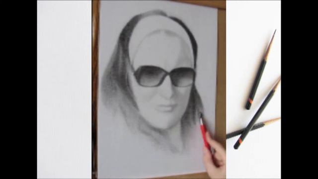 draw a pencil portrait Juliya (женский портрет выполнен карандашом) смотреть онлайн