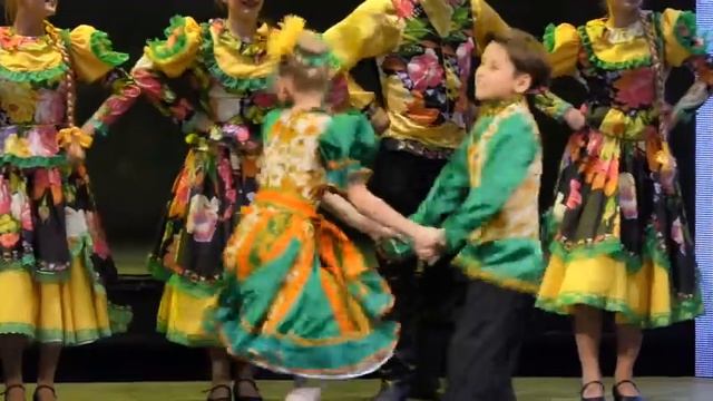 Ансамбль танца ДУБРАВУШКА смотреть онлайн