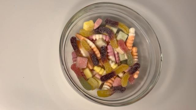 АСМР Итинг мармелад, чавкание и мурашки / ASMR Eating candy смотреть онлайн