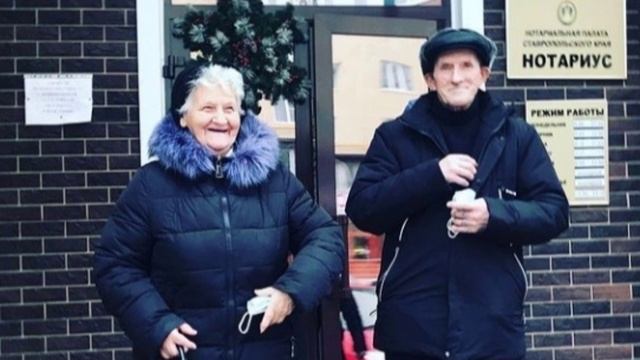 КОЛЛЕКТОРА УГРОЖАЮТ СЖЕЧЬ ДОМ! смотреть онлайн