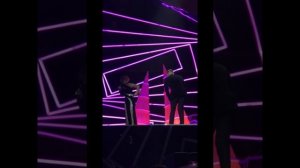 Съёмки Песни года - Лазарев прикалывается над Кудрявцевой.