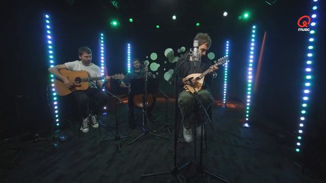 Warm Audio // Editors "Papillon" Live on QMusic - WA-47 смотреть онлайн