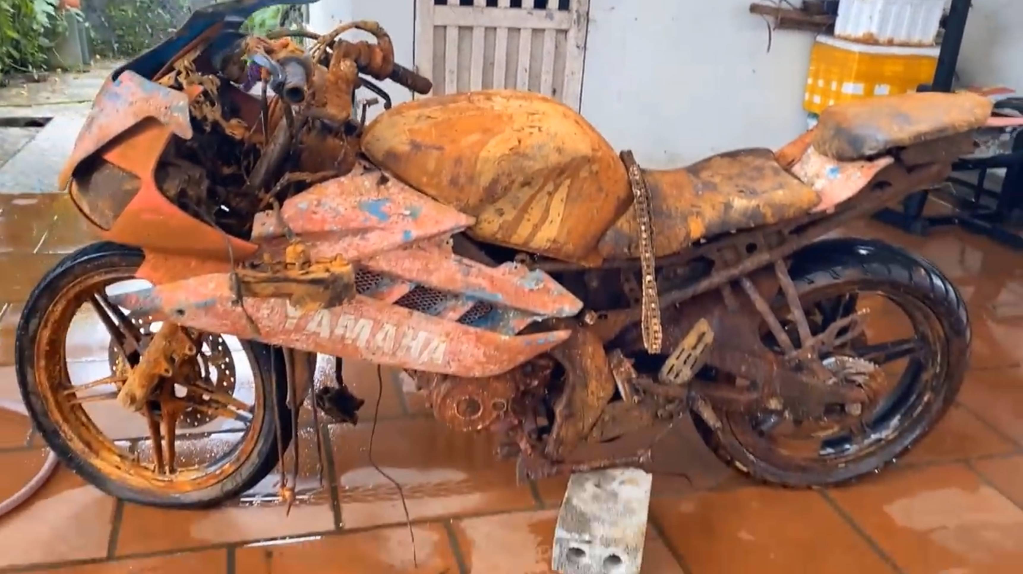 Полная реставрация восстановите заброшенный мотоцикл 250cc смотреть онлайн