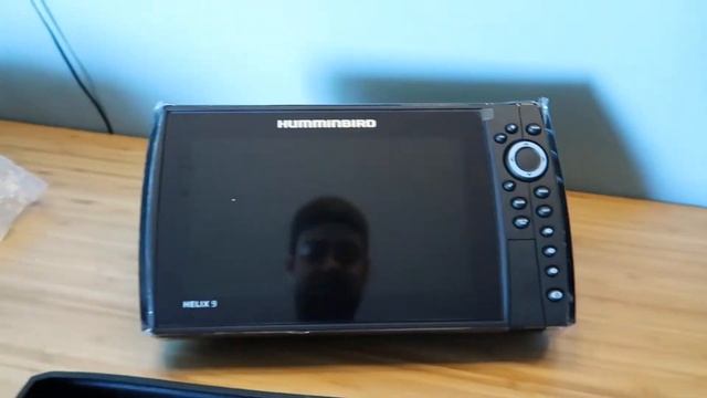 Unboxing Humminbird Helix 9+ MSI G3N